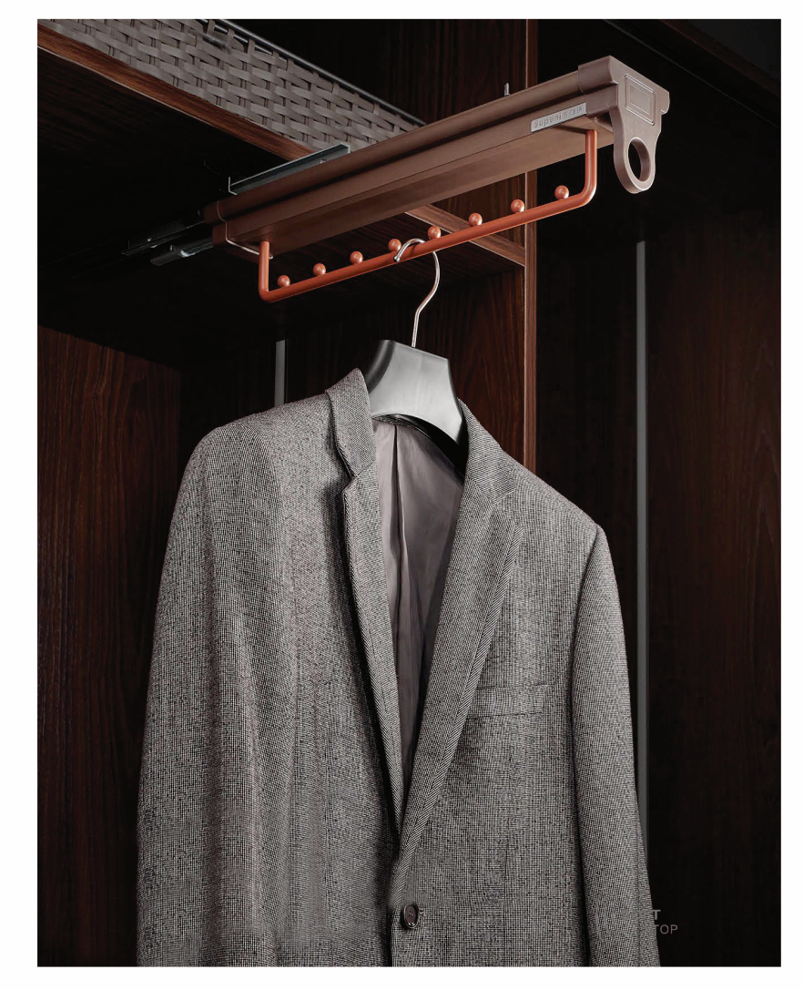 CLOTHES HOLDER