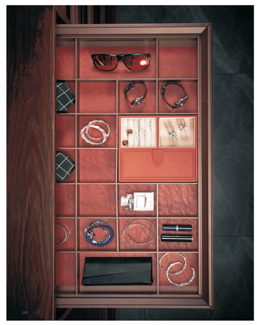 LEATHER JEWELLERY BOX